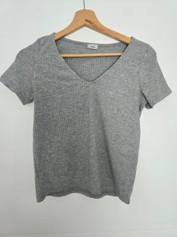Tee shirt gris côtelé