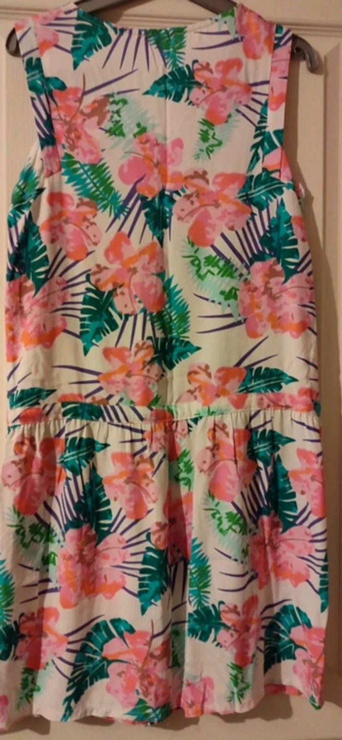 Robe d'été taille 36 - photo numéro 3