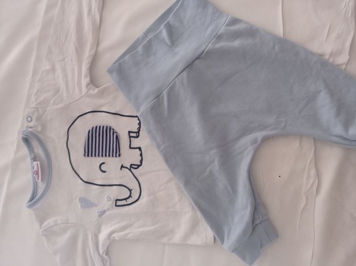 ensemble bleu Pommette 3 mois réf R116 D02