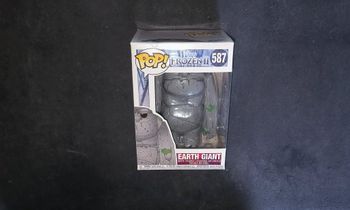 Figurine Funko Pop / Earth Giant 587 / La Reine Des Neiges 2 / Disney