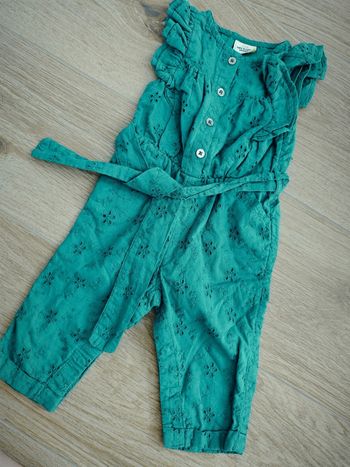 Combinaison verte broderies anglaises 6 mois 