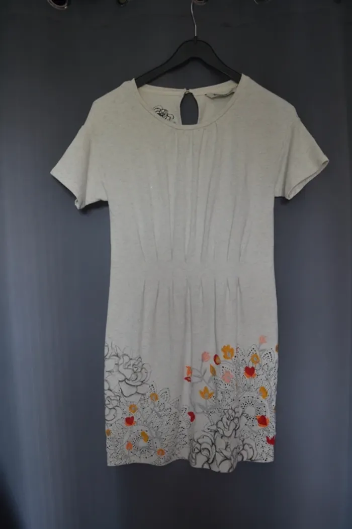 Robe Desigual brodé  Taille S