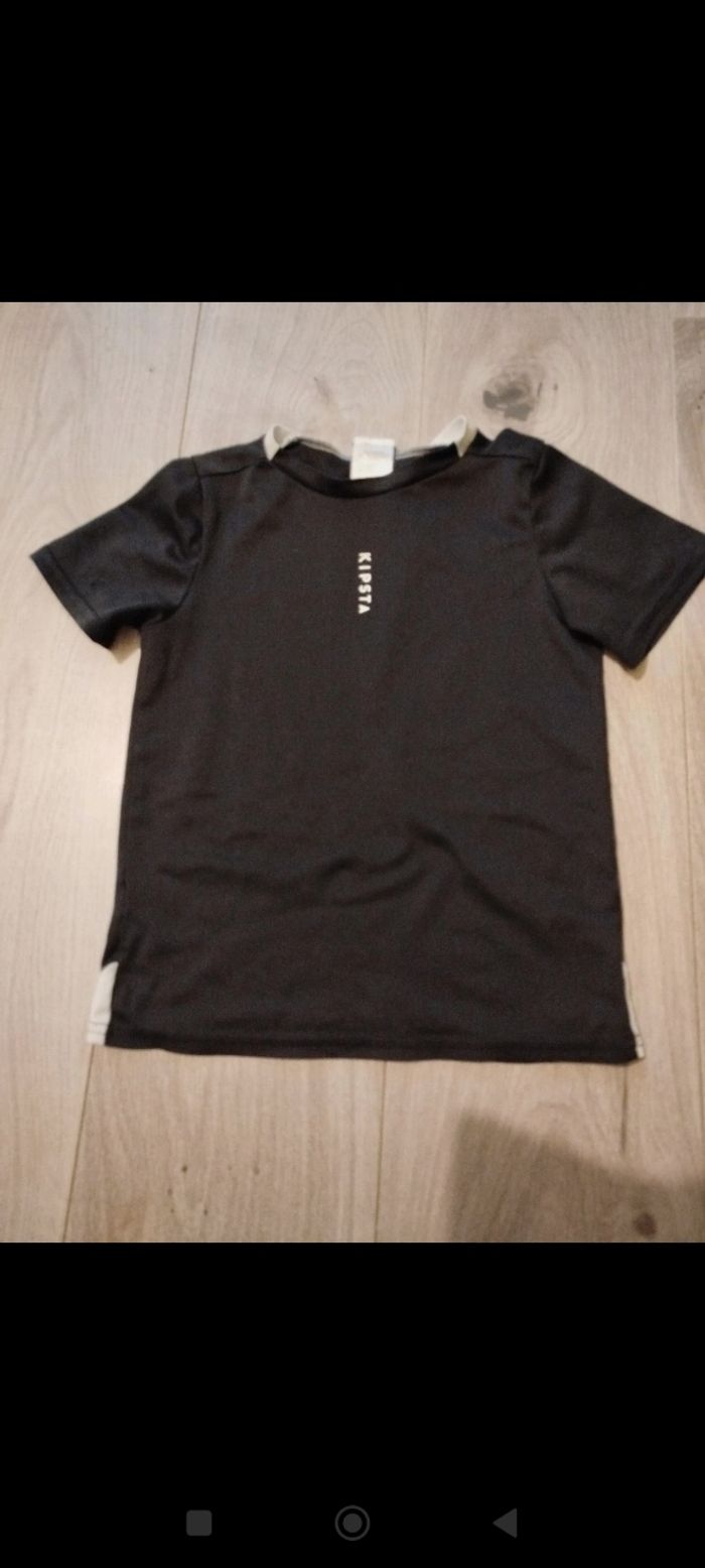 Tee short