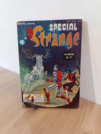 Comics vintage spécial strange