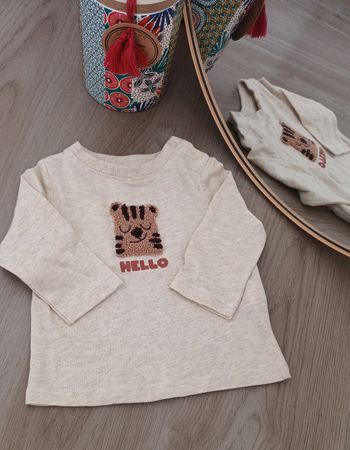 Pull "hello" garçon 3 mois