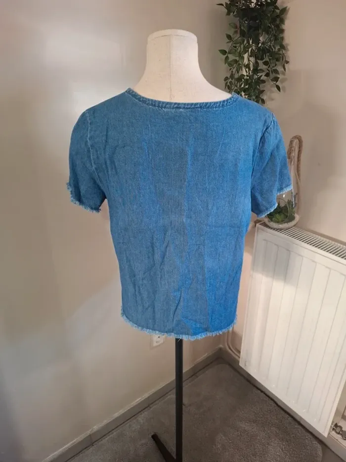 Tshirt en jean taille 42 - photo numéro 2