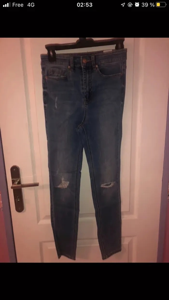 jean taille haute a troue pimkie