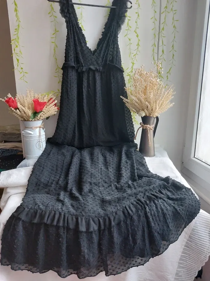 Robe Bel-Air – M – Noir – État : Excellent