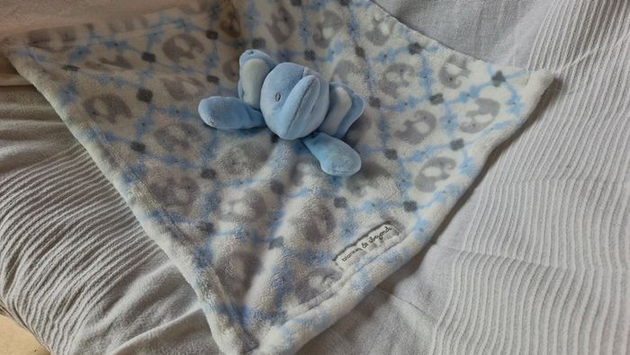 Doudou plat Éléphant Blankets& beyond