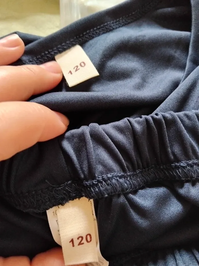 Ensemble shorts  neuf garçon taille 6/7ans - photo numéro 7