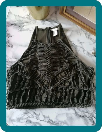 Crop top brodé kaki