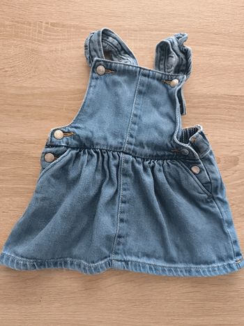 Robe jean bretelles Vertbaudet 9mois mais taille 6 mois
