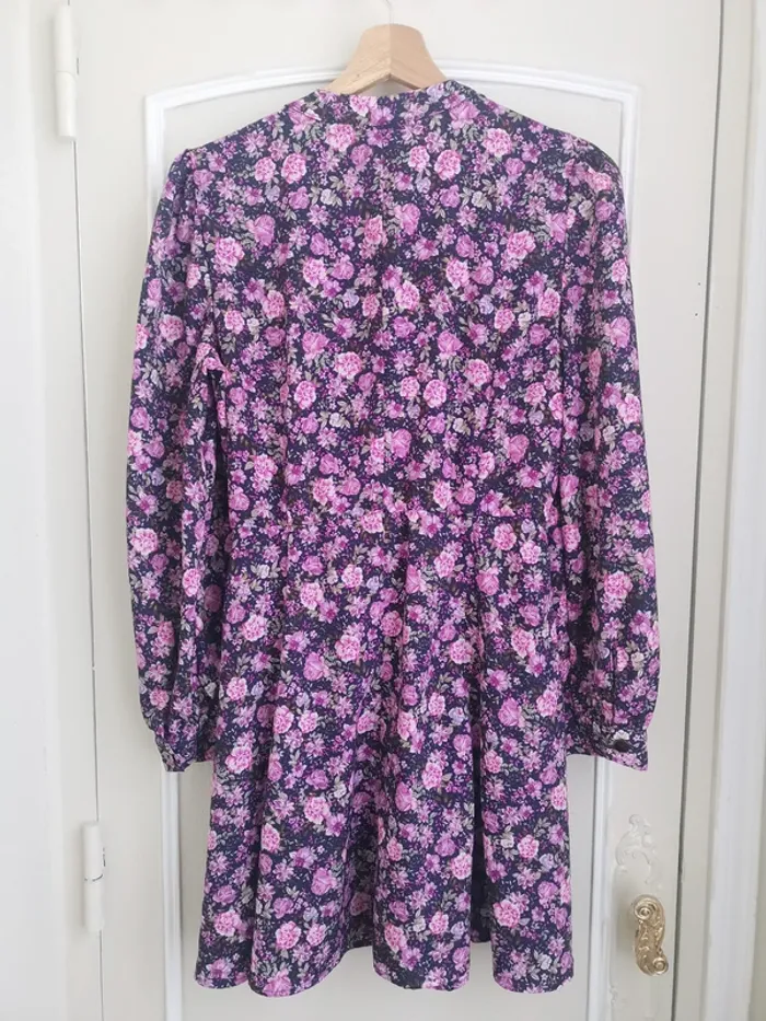 🍙 Robe fleurie romantique mauve taille M - photo numéro 5