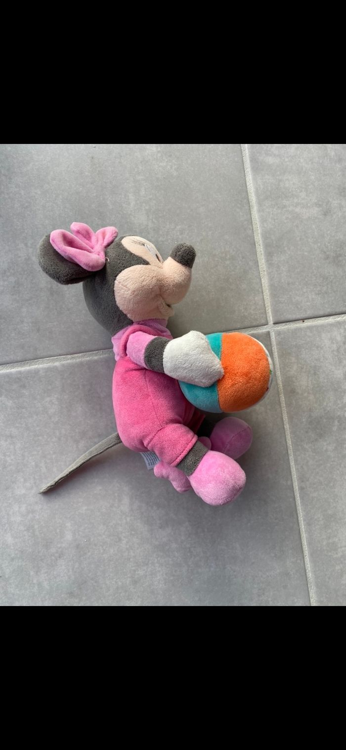 Peluche musicale Minnie Disney - photo numéro 7