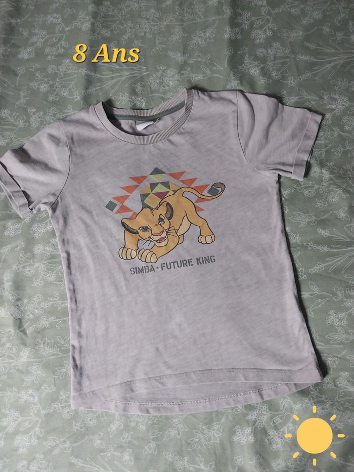 Tee-shirt Disney Le roi lion 8 ans