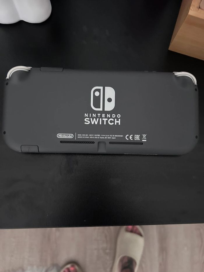 Switch lite avec pochette - photo numéro 2