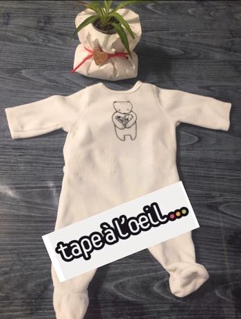 Pyjama tape à l œil 1 mis comme neuf