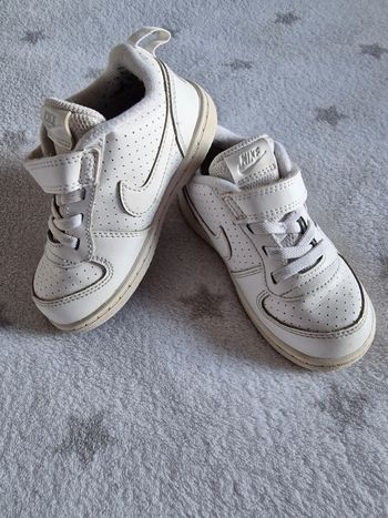 Baskets pointure 25