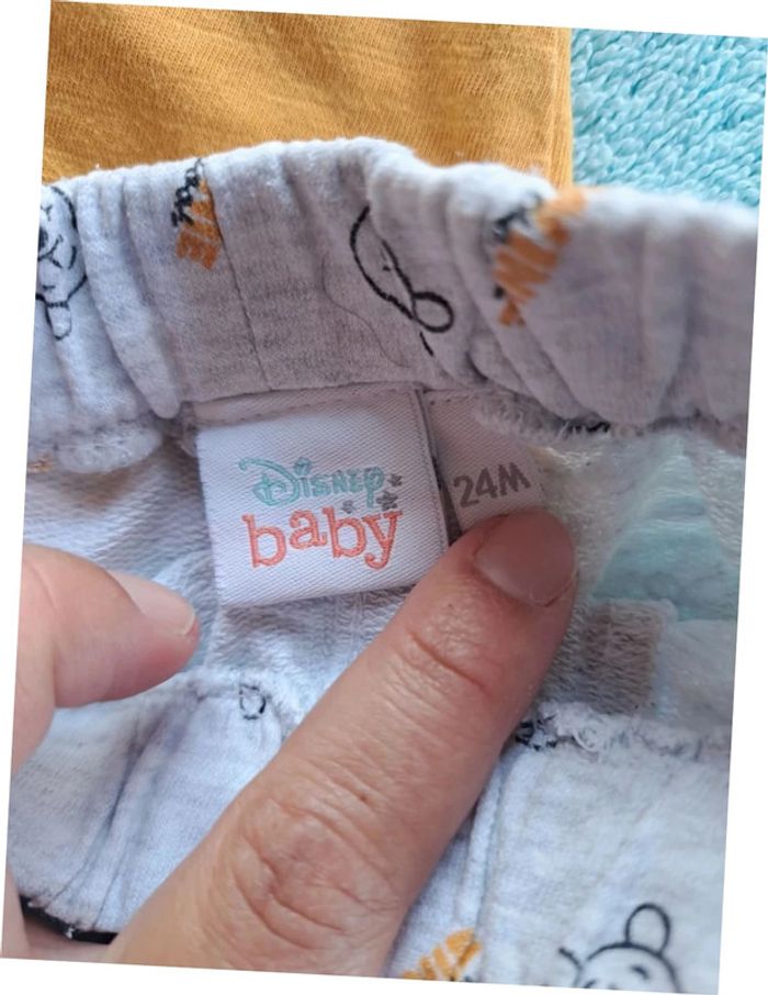 Ensemble Disney Winnie L'ourson 24 mois T-shirt Short - photo numéro 2