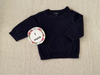 Petit pull bleu marine Kiabi très bon état