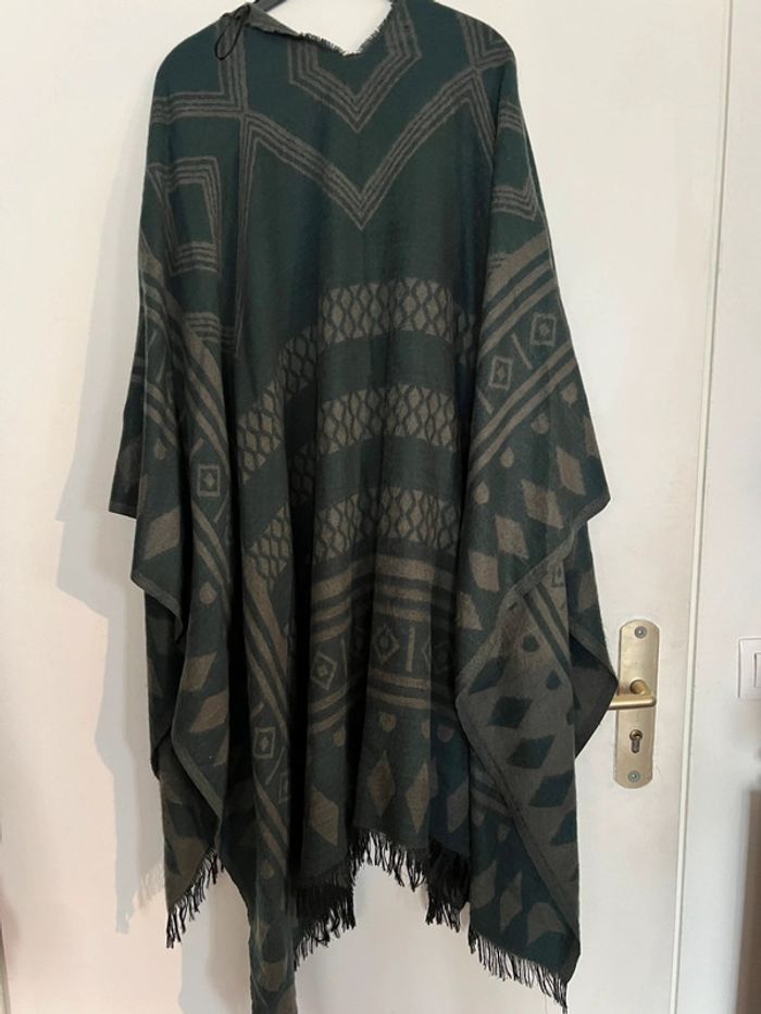 Poncho cape style laine taille unique - photo numéro 4