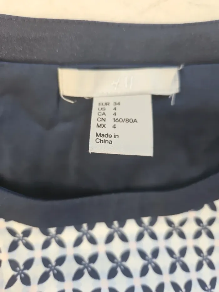 Robe femme/ robe 34 / robe a motif - photo numéro 3