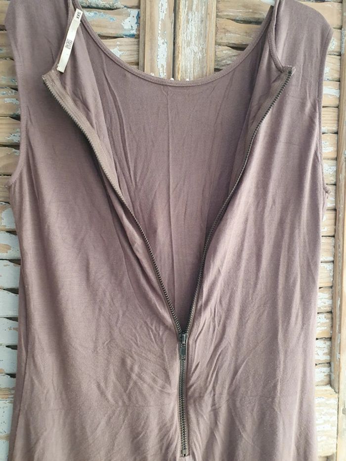 Robe moulante taupe - photo numéro 8