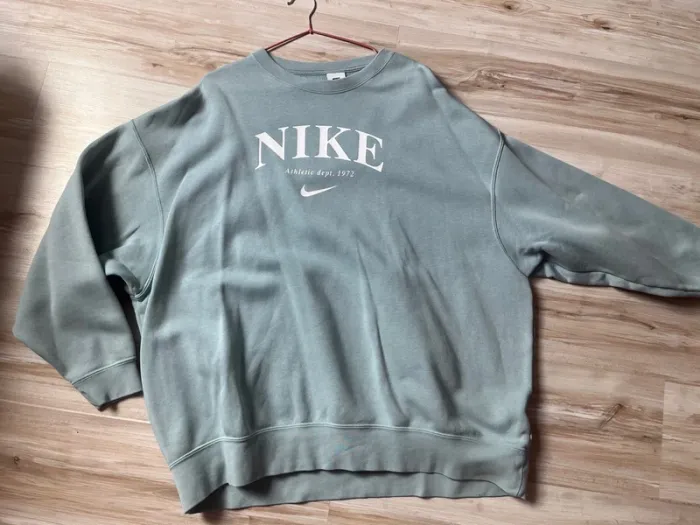 sweat vintage nike sportswear ocean cube/white