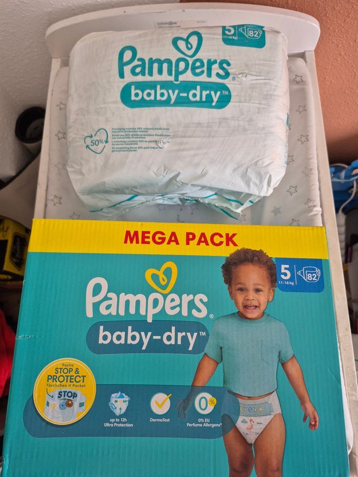 Lot de couche pampers taille 5 - photo numéro 2