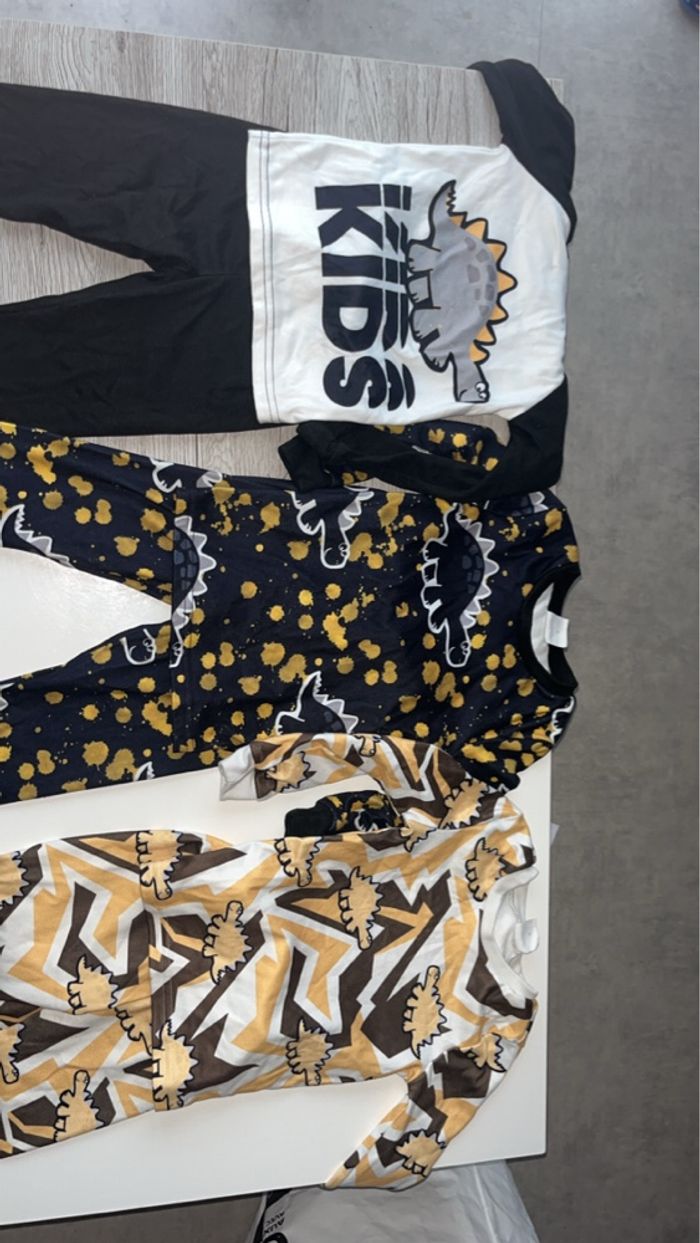 Lot de vêtements 3-4 ans