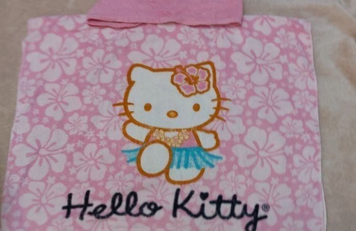 Cape de bain Hello Kitty fille 3 ans