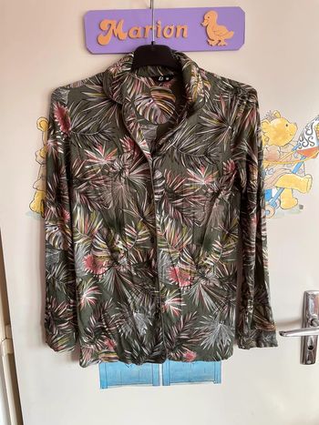 Haut de pyjama à manches longues kaki à motifs, taille Xs, marque Etam.