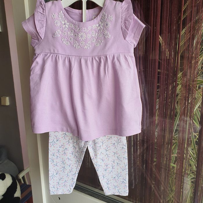 Ensemble tee shirt + legging 6 mois C&A