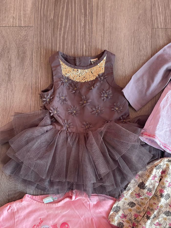 Lot vêtements fille 9 mois - photo numéro 2