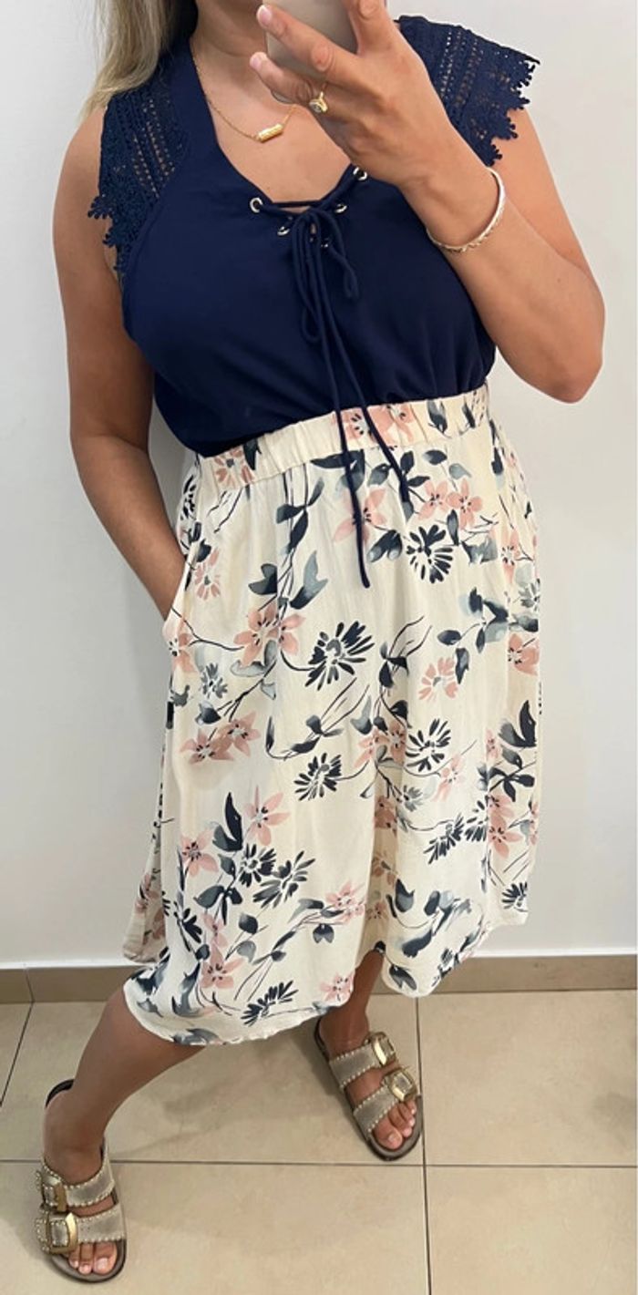 🌸Jupe légère mbyM fleurie bicolore – Taille L - photo numéro 2