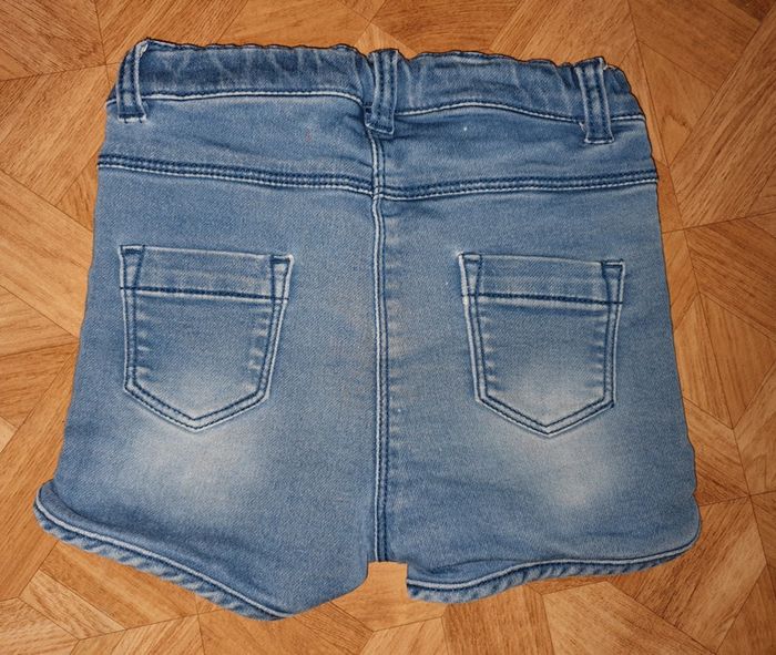 Short 3ans kiabi - photo numéro 2