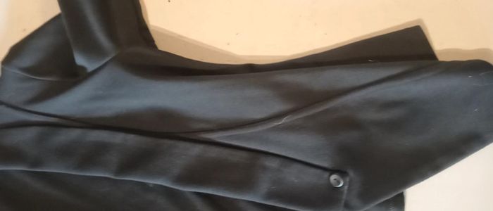 Veste noire - photo numéro 8