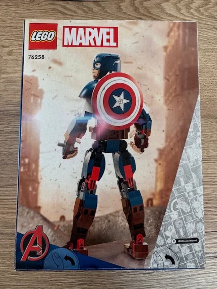 LEGO 76258 : La figurine de Captain America - photo numéro 3