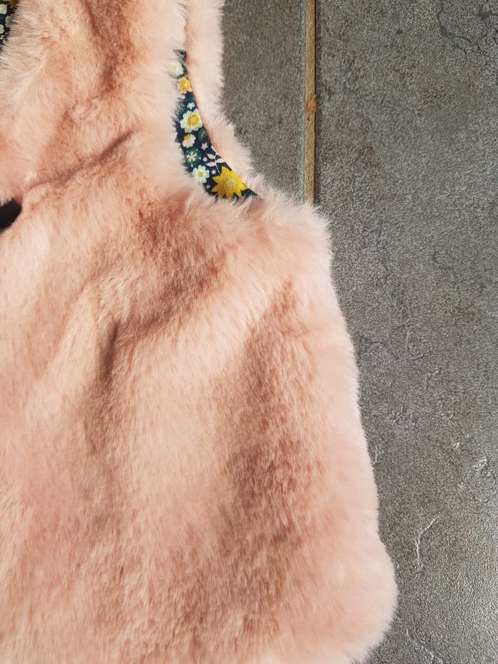 Gilet fourrure sans manches - photo numéro 3