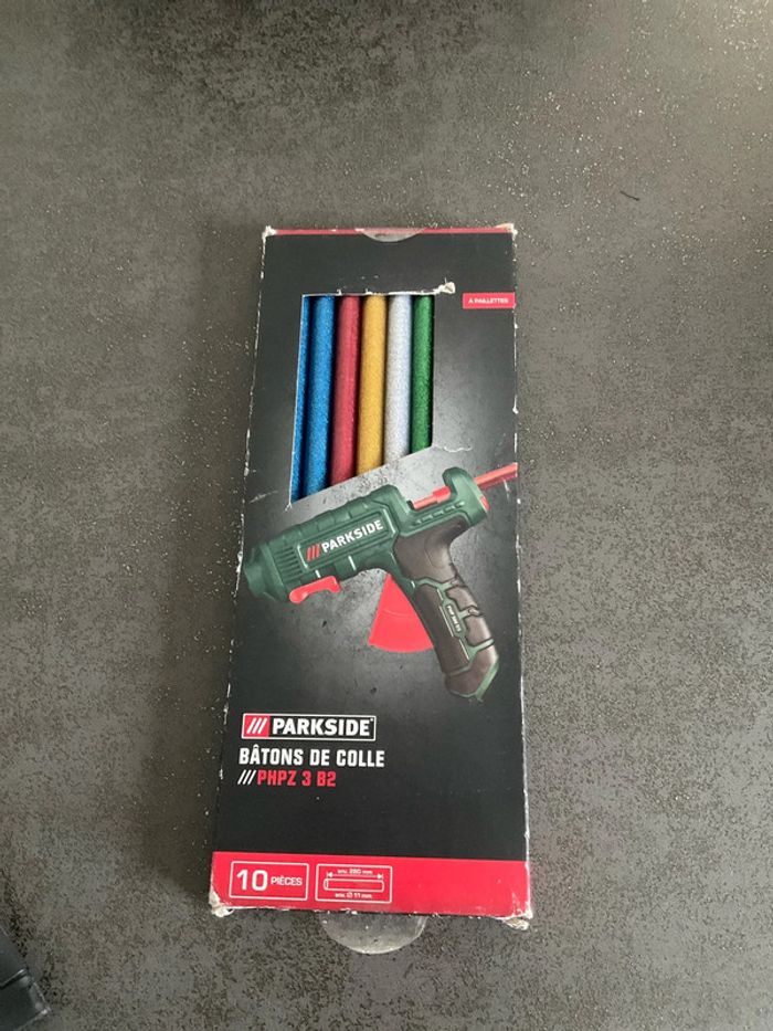 Bâton de colle pailleté