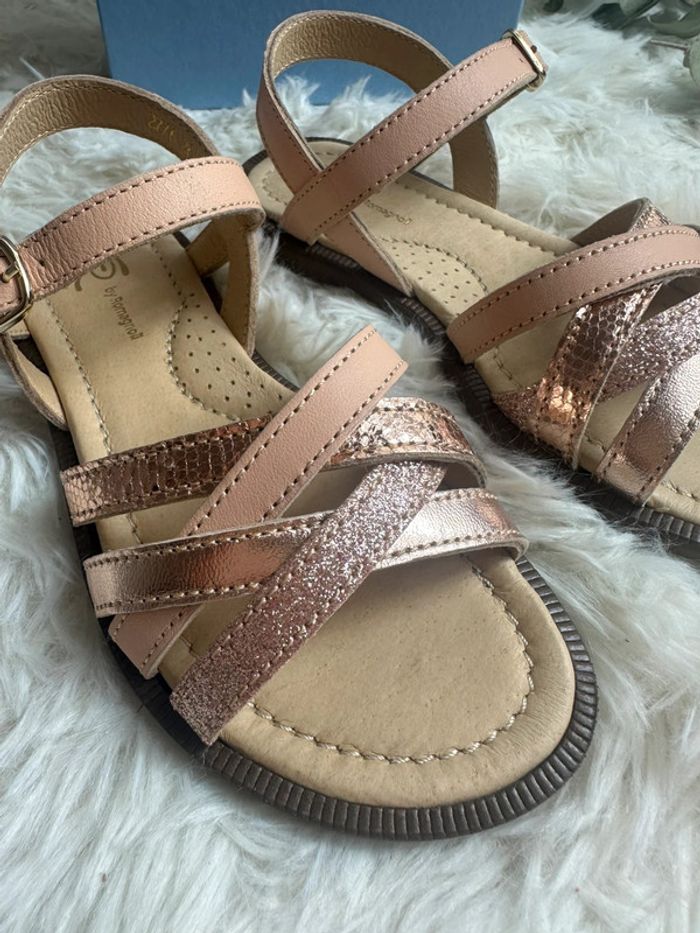Paire de sandales Franco Romagnoli taille 28 - photo numéro 3