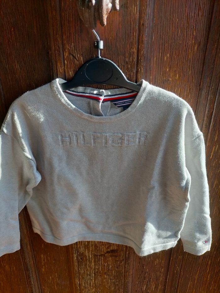 Très joli pull Tommy Hilfiger 3 ans