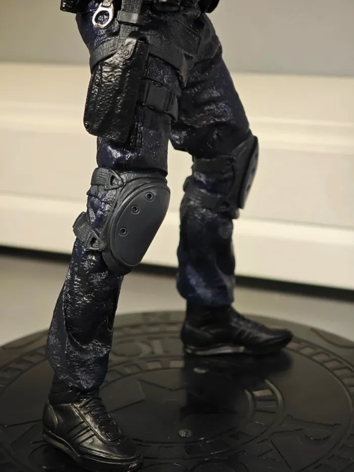 Figurine Resident Evil 2 : Leon 32cm neuve sans boîte - photo numéro 11