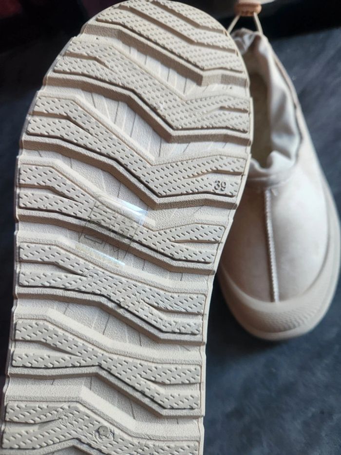 Chaussures style u.. - photo numéro 3