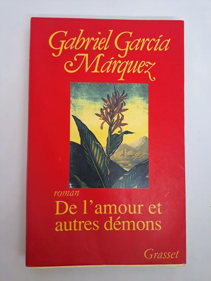 "De l'amour et autres démons", de Gabriel García Márquez.
Grasset.
252 pages.
ISBN : 2.246.49871.6