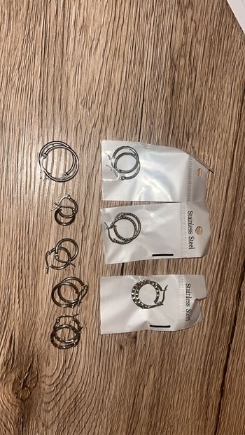 Lot de boucles d’oreilles