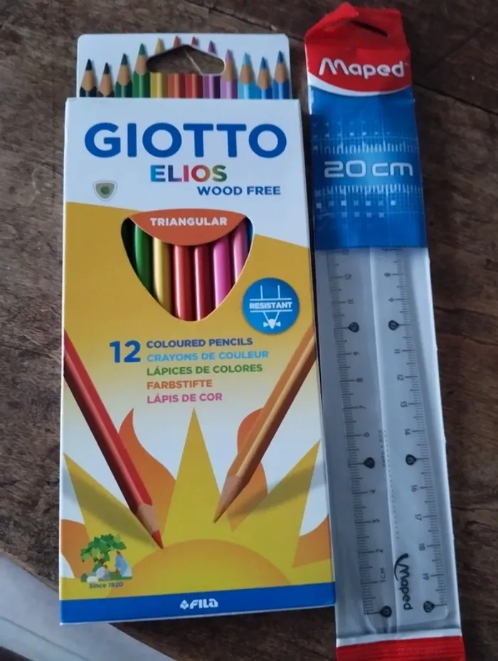 Lot fournitures scolaires - photo numéro 2