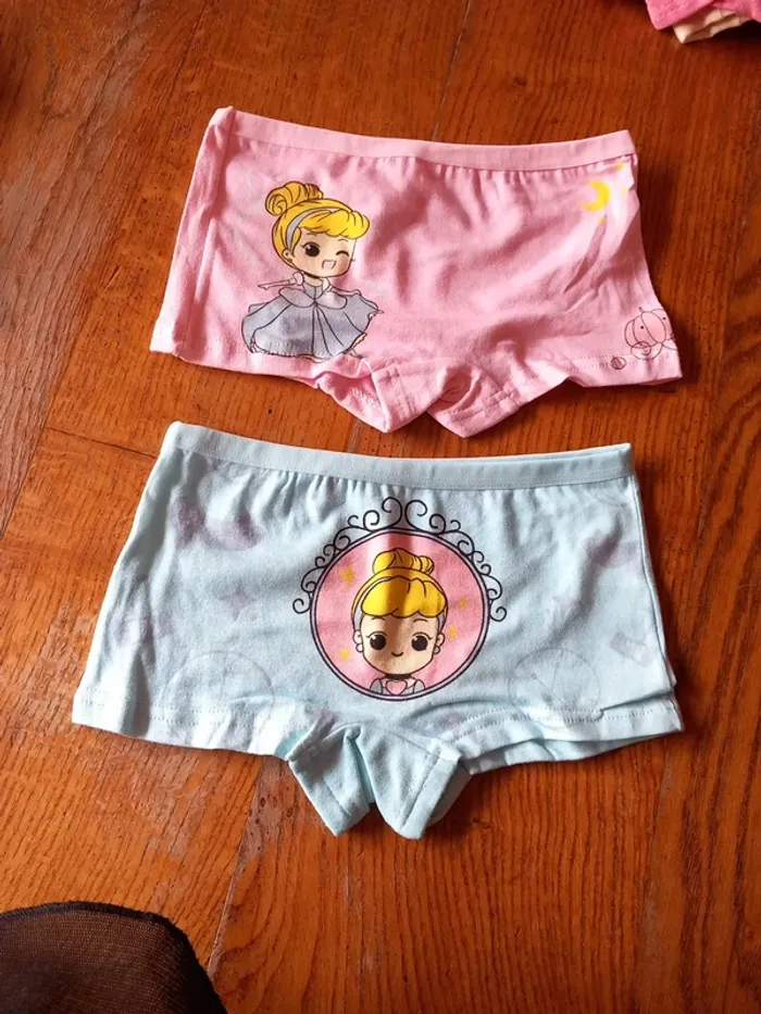 🚼lot 4 culottes boxers Neuf 6ans - photo numéro 3