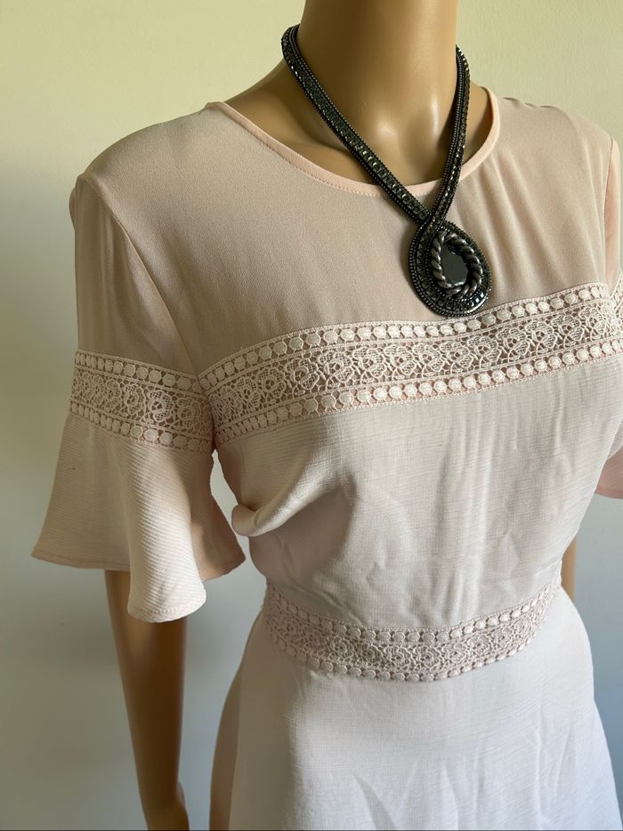 Robe rose claire neuve à manches courtes Morgan taille 42 (valeur 85€) - photo numéro 4