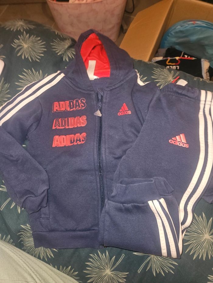 Ensemble adidas